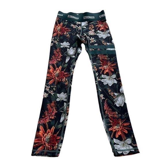 Stronger Floral Pattern Yosemite Leggings - Size XS - Picture 2 of 12